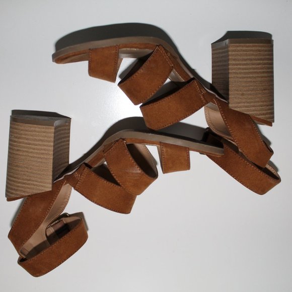 universal thread tan suede block heels - Picture 7 of 8